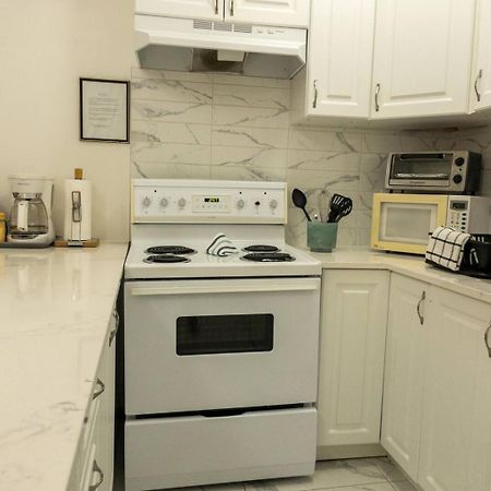 Villa Heart Of Mtr For Memorable Experience 7Minmetro 2 Backyard Fully Equipped Montréal Exterior foto