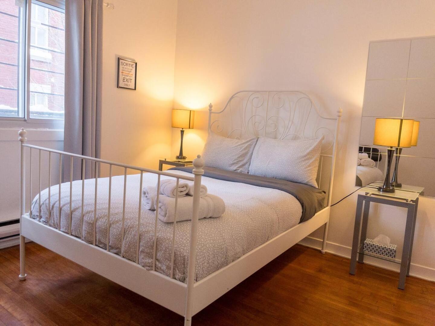 Villa Heart Of Mtr For Memorable Experience 7Minmetro 2 Backyard Fully Equipped Montréal Exterior foto