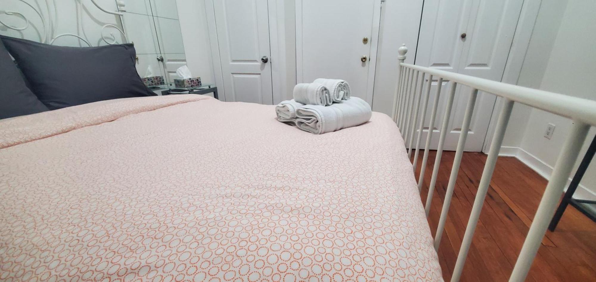 Villa Heart Of Mtr For Memorable Experience 7Minmetro 2 Backyard Fully Equipped Montréal Exterior foto
